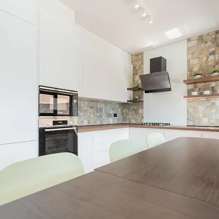 Villa Castello With Jacuzzi & Priceless View By Rent *